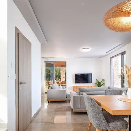 Oinolithos Luxury Kalamaki