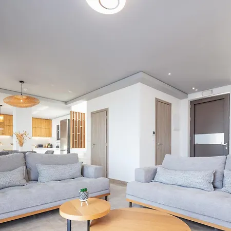 Oinolithos Luxury Villa