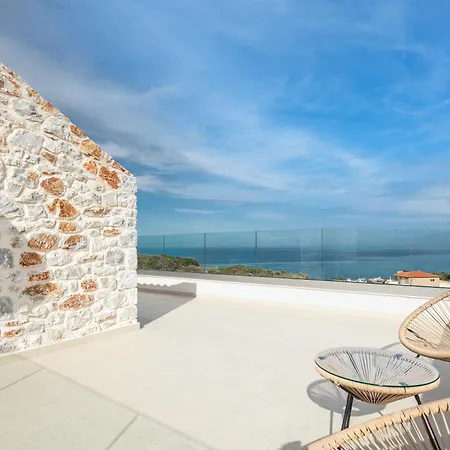 Oinolithos Luxury Villa Kalamaki
