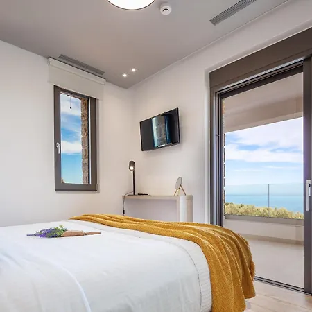 Oinolithos Luxury Villa Kalamaki (Chania)