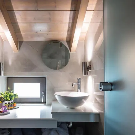 Oinolithos Luxury * Kalamaki (Chania)