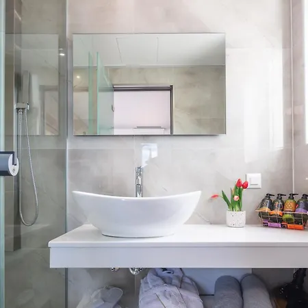 Oinolithos Luxury